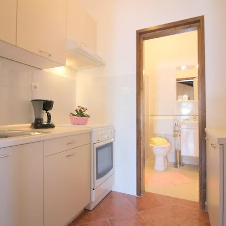 Apartment In Porec/istrien 10306 *